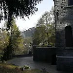 Un Nido Nella Torre Del Castello * Ponte Di Legno